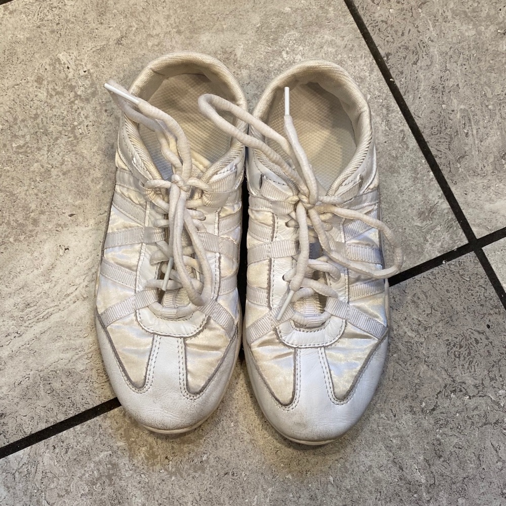 Nfinity Evolution Cheer Shoes